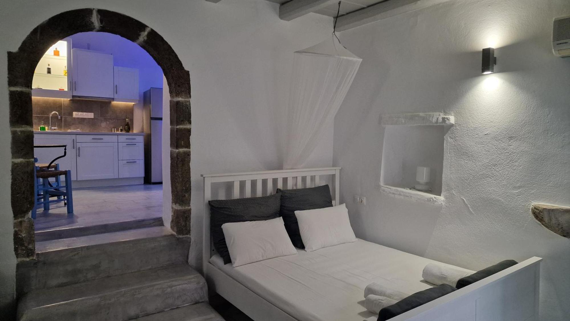 Xenonas Apartment Камиларион Стая снимка