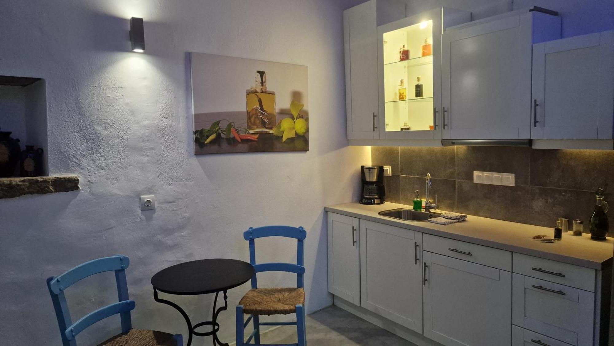 Xenonas Apartment Камиларион Стая снимка