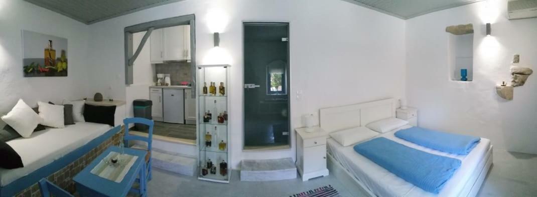 Xenonas Apartment Камиларион Екстериор снимка